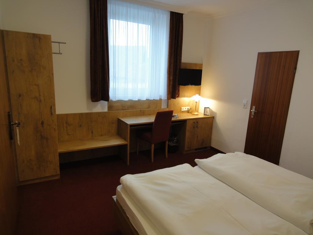 Hotel Krone Rielasingen-Worblingen Quarto foto